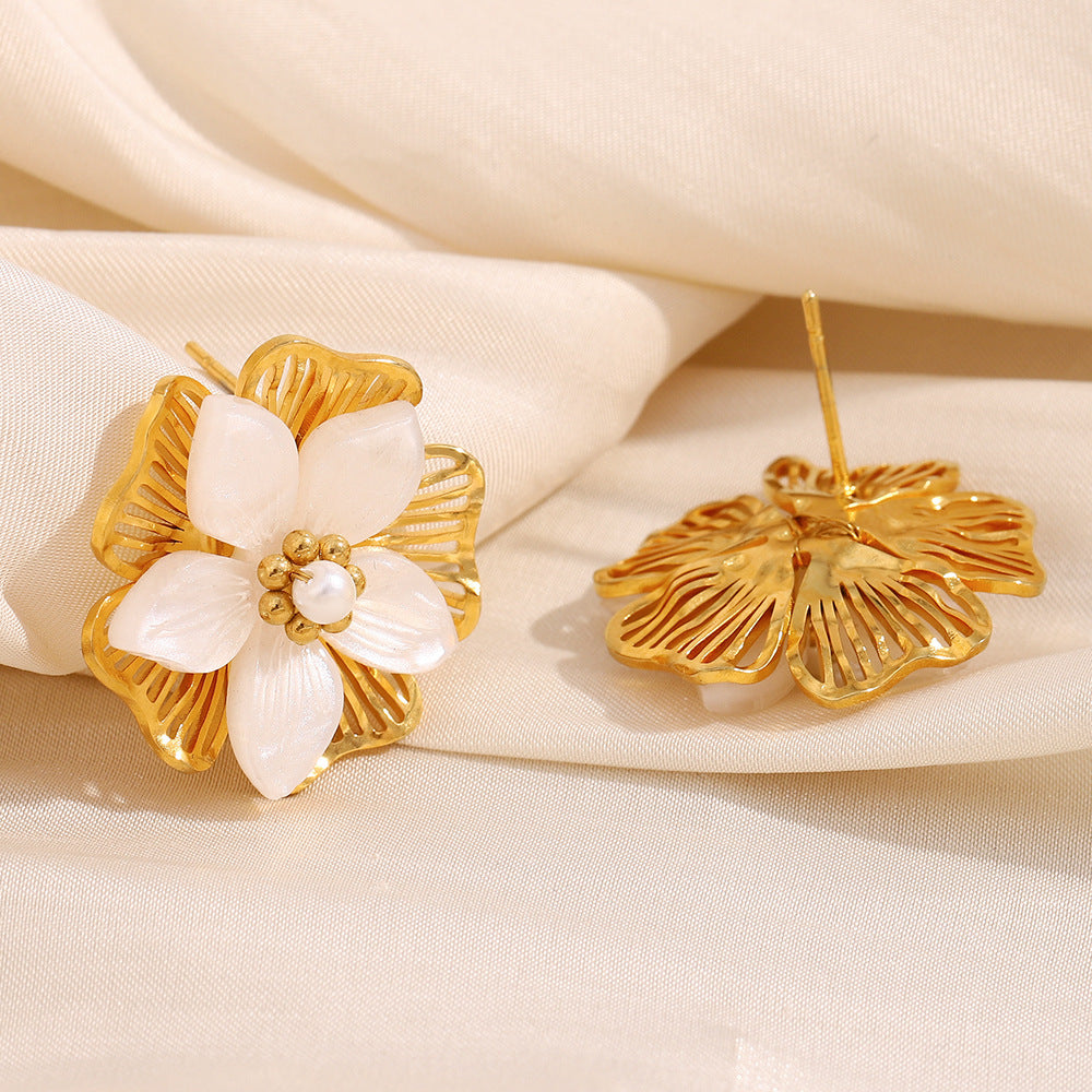 Real Gold Plated Classical Modern Style Waterproof Ear Studs