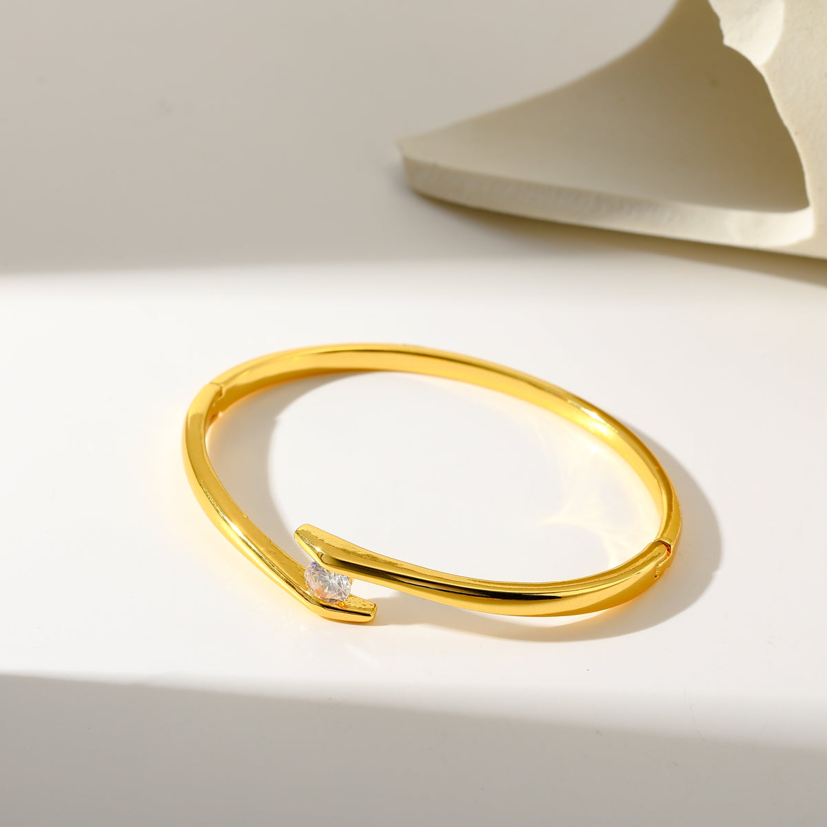 ANERI unique white stone bracelet