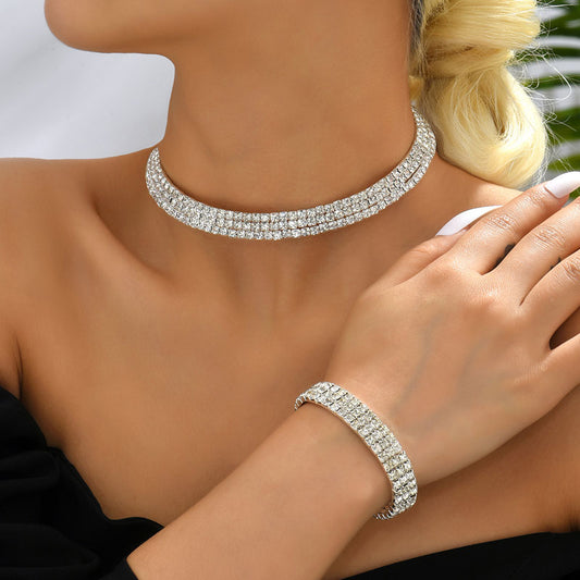 Set of 2 neckpiece choker and bracelete