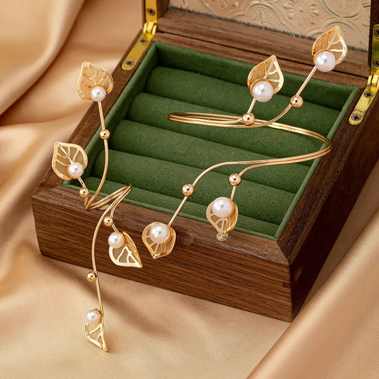 Ferrow Women's Rings and unique Bangle