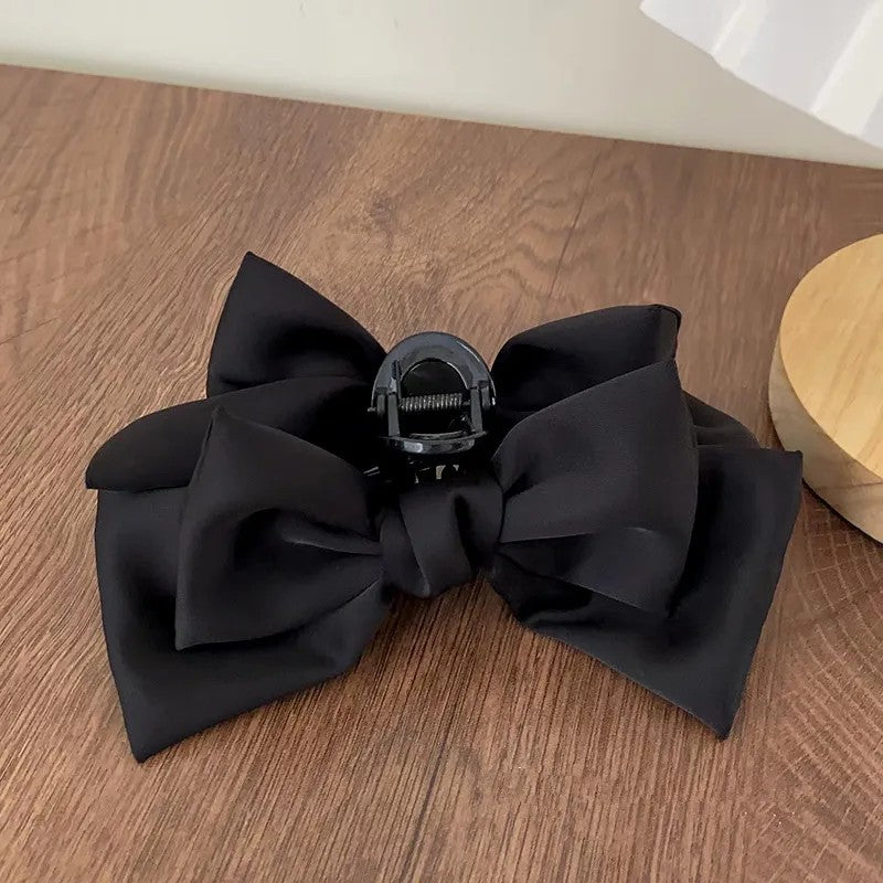 Sexy pink, black and blue bold claw clip